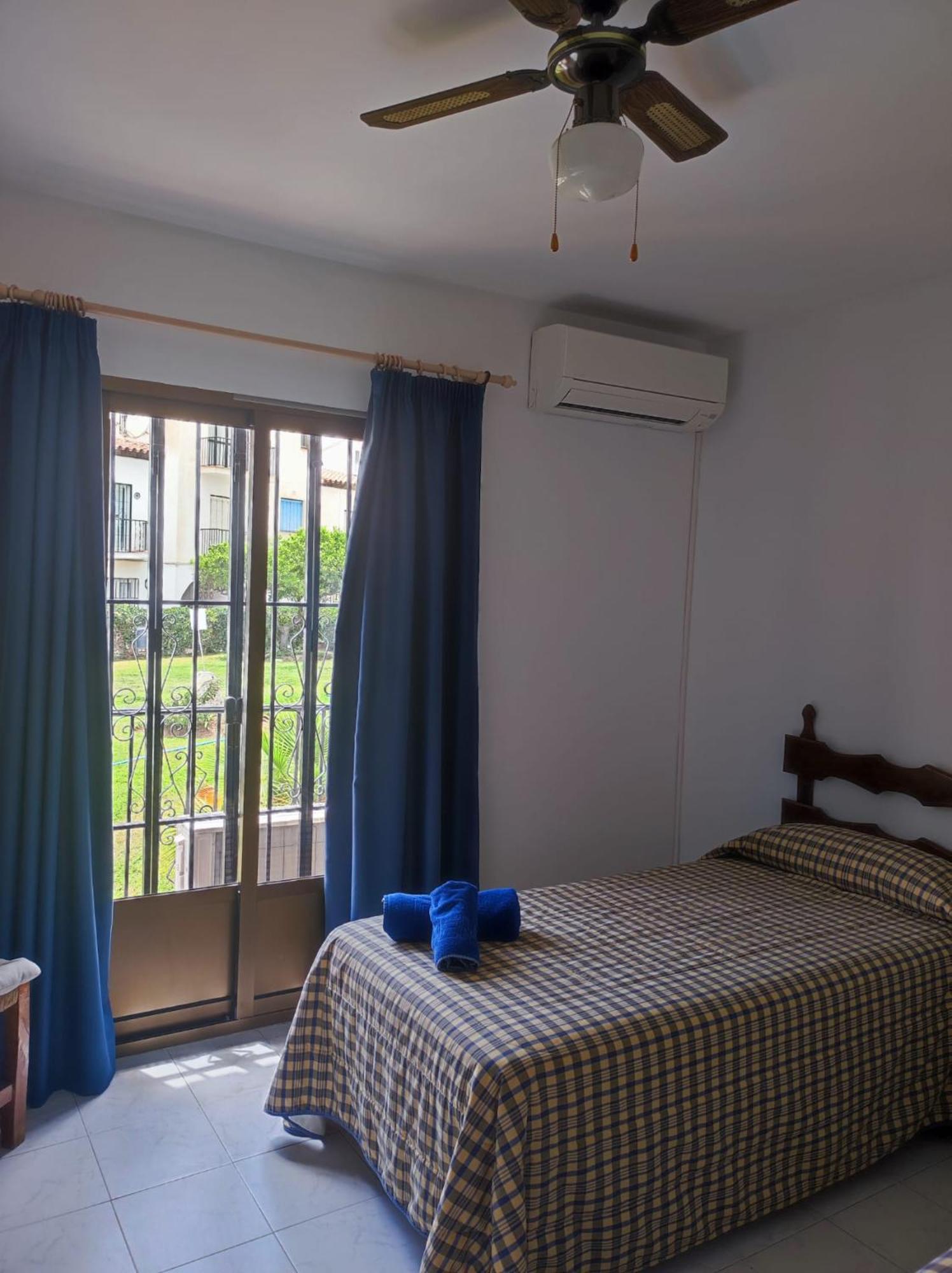 Hacienda 19 Menyber Apartment เนร์คา ภายนอก รูปภาพ